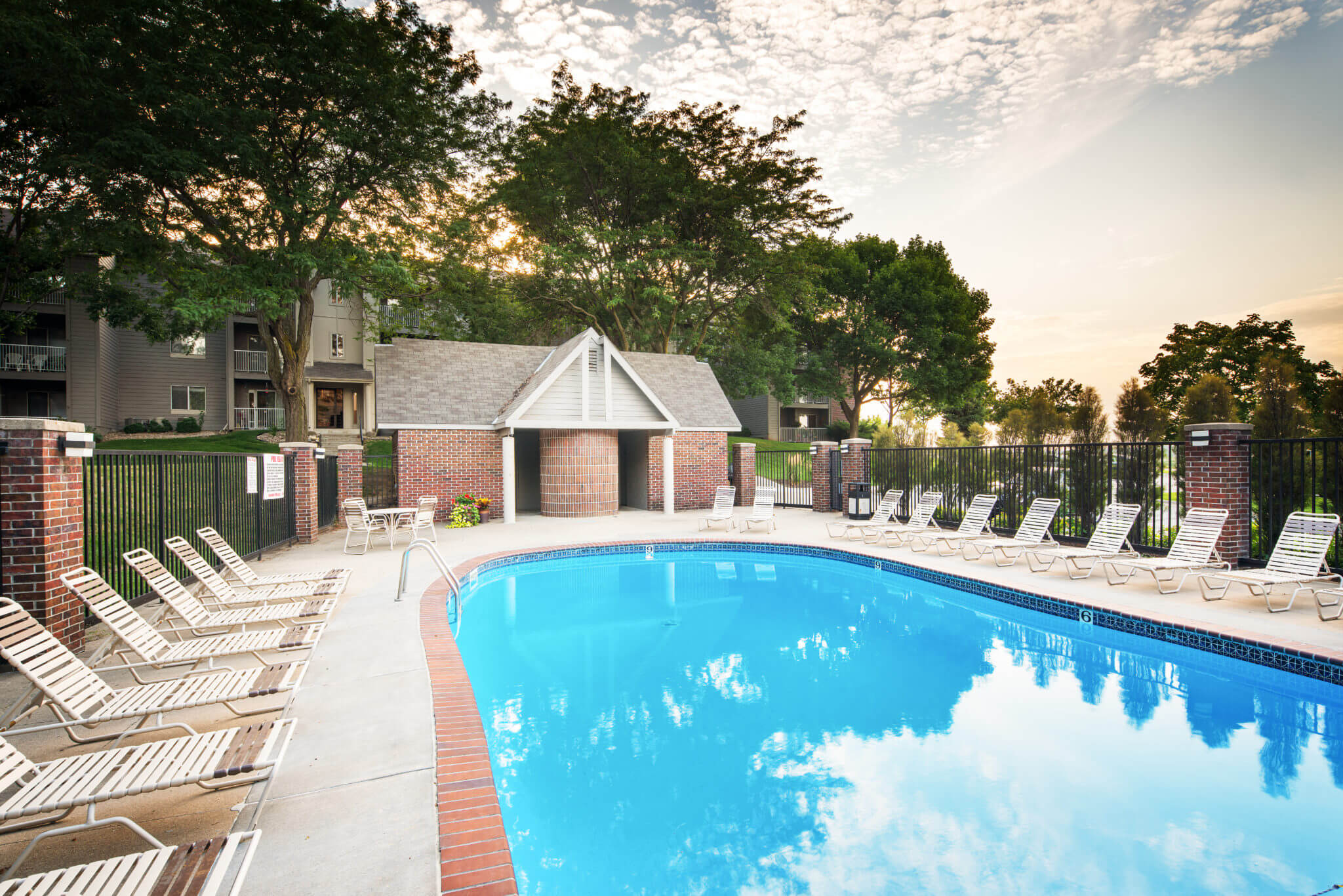 Broadmoor Apartments Broadmoor It Up