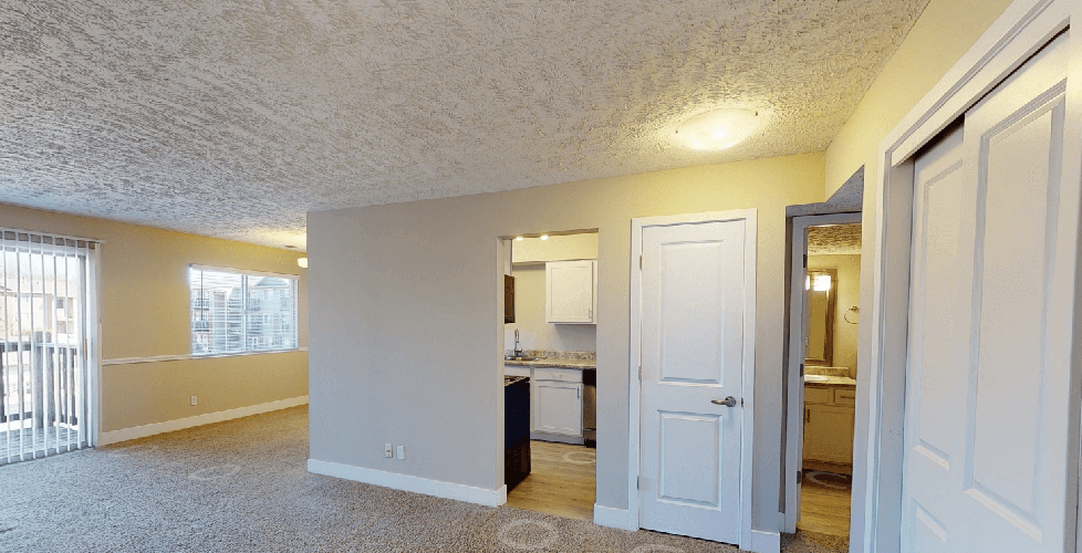 Briarwood by Broadmoor Apartments For Rent in Omaha