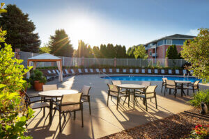 Holmes Lake community pool deck