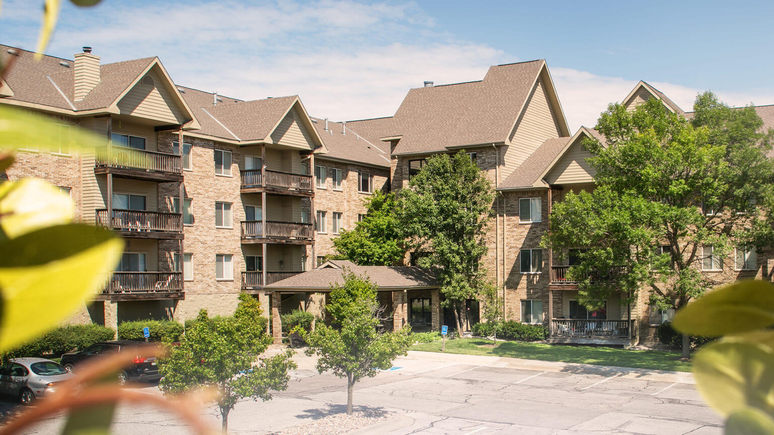 Broadmoor Apartments Broadmoor It Up