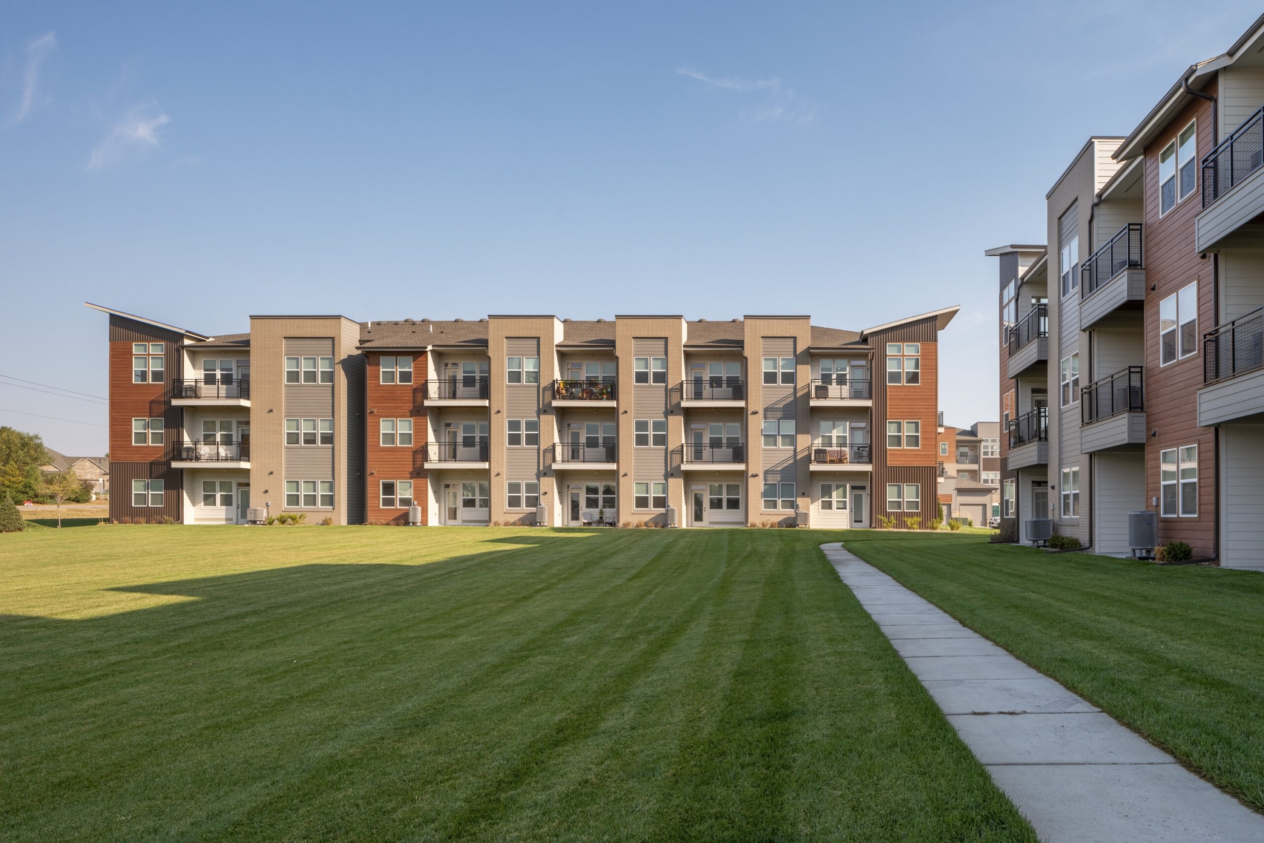 Broadmoor27 Apartment Building in Omaha